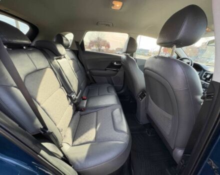 Синий Киа Niro, объемом двигателя 1.6 л и пробегом 40 тыс. км за 12000 $, фото 10 на Automoto.ua