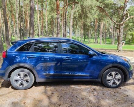 Синій Кіа Niro, об'ємом двигуна 0.16 л та пробігом 44 тис. км за 19500 $, фото 3 на Automoto.ua