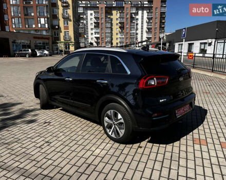 Синий Киа Niro, объемом двигателя 0 л и пробегом 64 тыс. км за 20550 $, фото 5 на Automoto.ua
