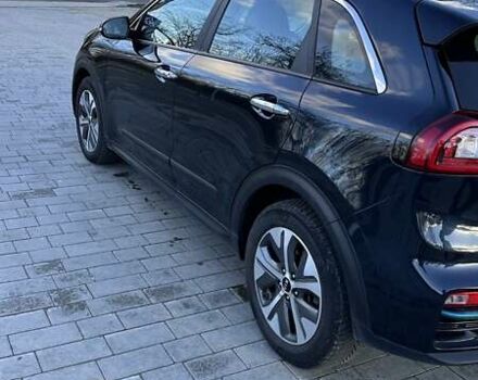 Синий Киа Niro, объемом двигателя 0 л и пробегом 182 тыс. км за 17500 $, фото 5 на Automoto.ua