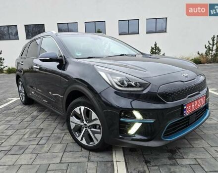 Синій Кіа Niro, об'ємом двигуна 0 л та пробігом 120 тис. км за 18770 $, фото 2 на Automoto.ua