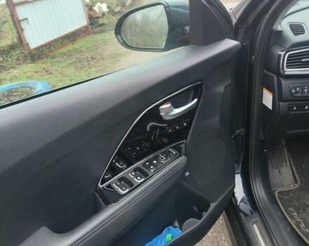 Синий Киа Niro, объемом двигателя 0 л и пробегом 132 тыс. км за 17000 $, фото 8 на Automoto.ua