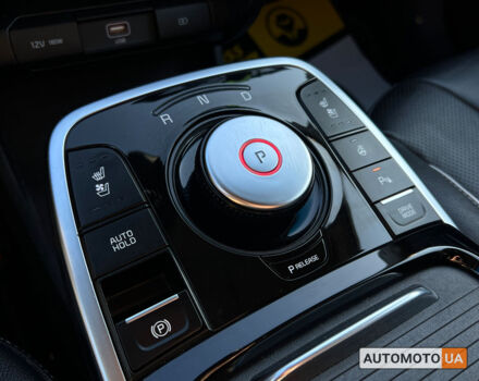 Синий Киа Niro, объемом двигателя 64 л и пробегом 191 тыс. км за 16400 $, фото 15 на Automoto.ua
