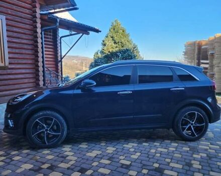 Синий Киа Niro, объемом двигателя 0 л и пробегом 119 тыс. км за 18300 $, фото 5 на Automoto.ua
