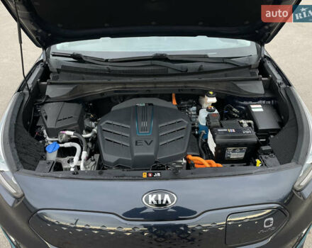 Синій Кіа Niro, об'ємом двигуна 0 л та пробігом 130 тис. км за 18455 $, фото 70 на Automoto.ua