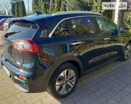 Синій Кіа Niro, об'ємом двигуна 0 л та пробігом 165 тис. км за 24500 $, фото 4 на Automoto.ua