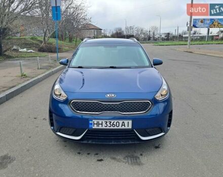Синий Киа Niro, объемом двигателя 1.58 л и пробегом 371 тыс. км за 14000 $, фото 12 на Automoto.ua