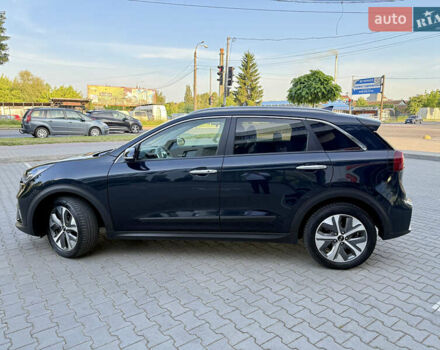 Киа Niro 2019 в Ровно на Automoto.ua Синий Киа Niro, объемом двигателя 0 л и пробегом 187 тыс. км за 17600 $, фото 4 на Automoto.ua