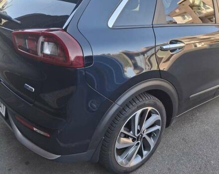 Синий Киа Niro, объемом двигателя 1.58 л и пробегом 65 тыс. км за 17999 $, фото 1 на Automoto.ua