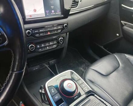 Синий Киа Niro, объемом двигателя 0 л и пробегом 132 тыс. км за 17000 $, фото 3 на Automoto.ua