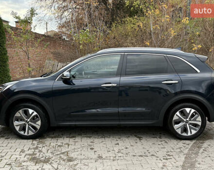 Киа Niro 2019 в Коломые на Automoto.ua Синий Киа Niro, объемом двигателя 0 л и пробегом 127 тыс. км за 16999 $, фото 7 на Automoto.ua