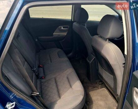 Синий Киа Niro, объемом двигателя 1.58 л и пробегом 371 тыс. км за 14000 $, фото 10 на Automoto.ua