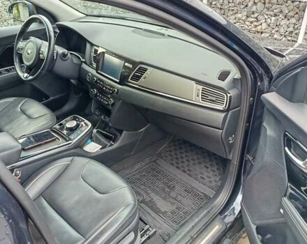 Синий Киа Niro, объемом двигателя 0 л и пробегом 111 тыс. км за 17950 $, фото 18 на Automoto.ua