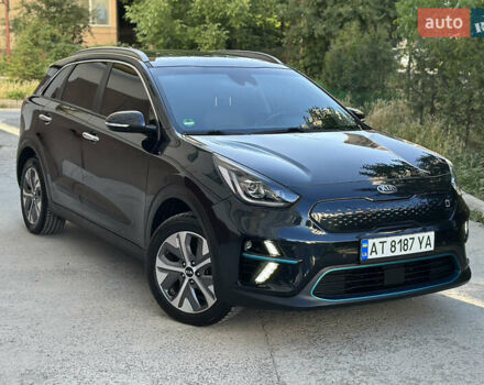 Киа Niro 2019 в Ивано-Франковске на Automoto.ua Синий Киа Niro, объемом двигателя 0 л и пробегом 155 тыс. км за 18650 $, фото 4 на Automoto.ua