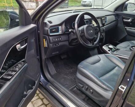 Синій Кіа Niro, об'ємом двигуна 0 л та пробігом 74 тис. км за 18200 $, фото 8 на Automoto.ua