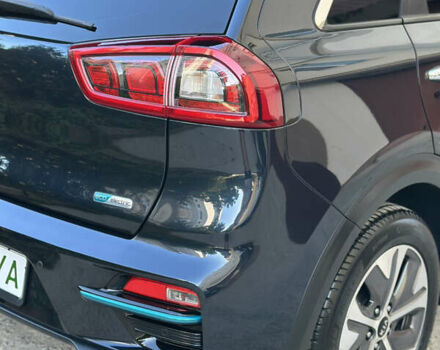 Синий Киа Niro, объемом двигателя 0 л и пробегом 155 тыс. км за 18650 $, фото 107 на Automoto.ua