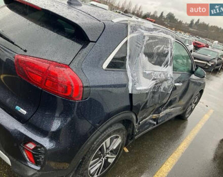 Синий Киа Niro, объемом двигателя 1.58 л и пробегом 52 тыс. км за 22000 $, фото 15 на Automoto.ua