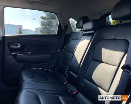 Синий Киа Niro, объемом двигателя 64 л и пробегом 191 тыс. км за 16400 $, фото 8 на Automoto.ua