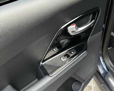 Синий Киа Niro, объемом двигателя 0 л и пробегом 168 тыс. км за 16800 $, фото 27 на Automoto.ua