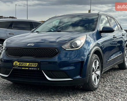 Синий Киа Niro, объемом двигателя 1.58 л и пробегом 91 тыс. км за 17650 $, фото 2 на Automoto.ua