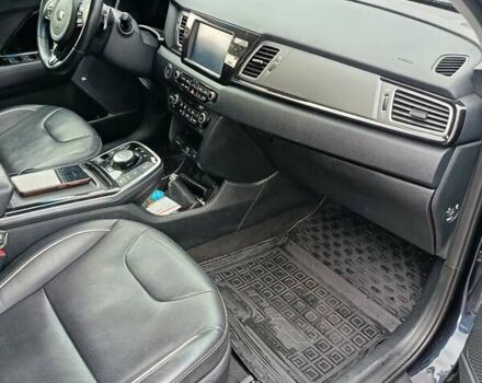 Синий Киа Niro, объемом двигателя 0 л и пробегом 111 тыс. км за 17950 $, фото 20 на Automoto.ua