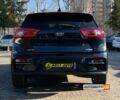 Синий Киа Niro, объемом двигателя 64 л и пробегом 191 тыс. км за 16400 $, фото 4 на Automoto.ua