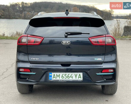 Синій Кіа Niro, об'ємом двигуна 0 л та пробігом 130 тис. км за 18455 $, фото 18 на Automoto.ua