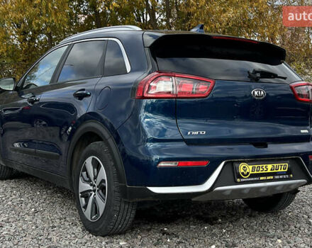 Синий Киа Niro, объемом двигателя 1.58 л и пробегом 91 тыс. км за 17650 $, фото 3 на Automoto.ua