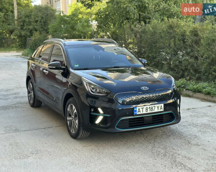 Киа Niro 2019 в Ивано-Франковске на Automoto.ua Синий Киа Niro, объемом двигателя 0 л и пробегом 155 тыс. км за 18650 $, фото 50 на Automoto.ua