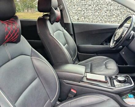 Синий Киа Niro, объемом двигателя 0 л и пробегом 111 тыс. км за 17950 $, фото 23 на Automoto.ua