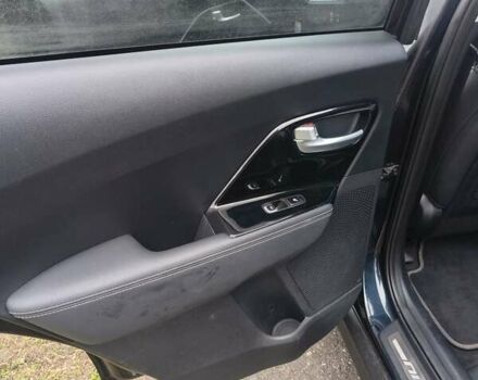 Синий Киа Niro, объемом двигателя 0 л и пробегом 132 тыс. км за 17000 $, фото 4 на Automoto.ua