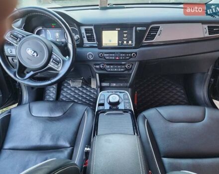 Синий Киа Niro, объемом двигателя 0 л и пробегом 119 тыс. км за 18300 $, фото 17 на Automoto.ua
