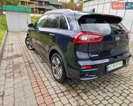 Синій Кіа Niro, об'ємом двигуна 0 л та пробігом 74 тис. км за 18200 $, фото 24 на Automoto.ua