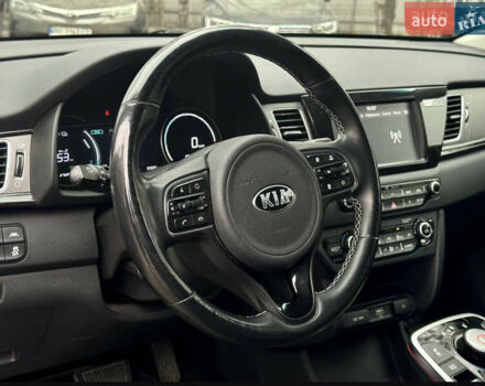 Синій Кіа Niro, об'ємом двигуна 0 л та пробігом 83 тис. км за 18700 $, фото 23 на Automoto.ua