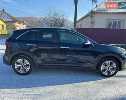 Синий Киа Niro, объемом двигателя 0 л и пробегом 153 тыс. км за 18990 $, фото 3 на Automoto.ua