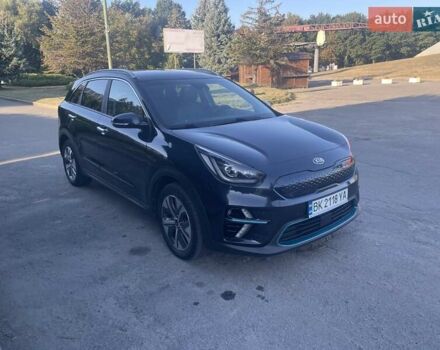 Синій Кіа Niro, об'ємом двигуна 0 л та пробігом 105 тис. км за 18300 $, фото 3 на Automoto.ua