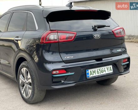 Синій Кіа Niro, об'ємом двигуна 0 л та пробігом 130 тис. км за 18455 $, фото 19 на Automoto.ua