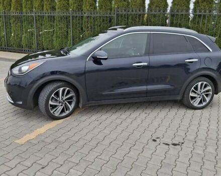 Синій Кіа Niro, об'ємом двигуна 1.58 л та пробігом 67 тис. км за 17800 $, фото 1 на Automoto.ua