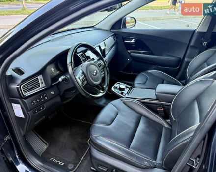 Киа Niro 2019 в Ровно на Automoto.ua Синий Киа Niro, объемом двигателя 0 л и пробегом 187 тыс. км за 17600 $, фото 29 на Automoto.ua