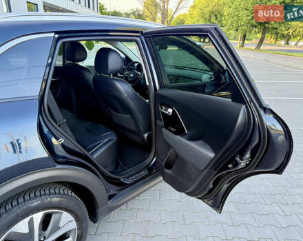 Синій Кіа Niro, об'ємом двигуна 0 л та пробігом 192 тис. км за 17386 $, фото 18 на Automoto.ua