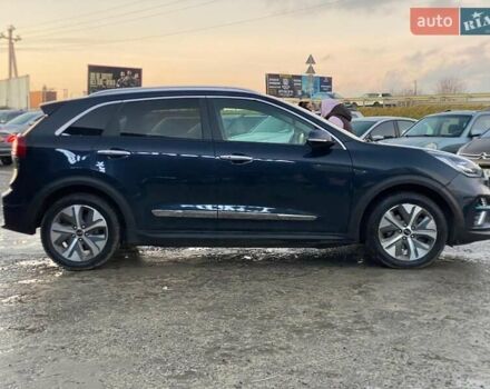Синий Киа Niro, объемом двигателя 0 л и пробегом 78 тыс. км за 19890 $, фото 3 на Automoto.ua
