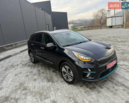 Синий Киа Niro, объемом двигателя 0 л и пробегом 168 тыс. км за 16800 $, фото 5 на Automoto.ua