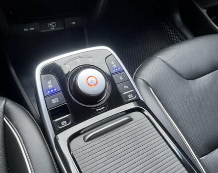 Синій Кіа Niro, об'ємом двигуна 0 л та пробігом 65 тис. км за 18500 $, фото 18 на Automoto.ua