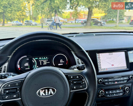 Синій Кіа Niro, об'ємом двигуна 0 л та пробігом 192 тис. км за 17386 $, фото 35 на Automoto.ua