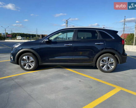 Синий Киа Niro, объемом двигателя 0 л и пробегом 129 тыс. км за 17999 $, фото 3 на Automoto.ua
