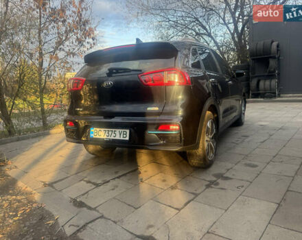 Синій Кіа Niro, об'ємом двигуна 0 л та пробігом 165 тис. км за 17500 $, фото 3 на Automoto.ua