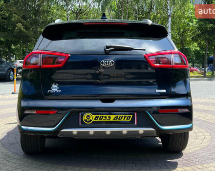 Синій Кіа Niro, об'ємом двигуна 1.6 л та пробігом 92 тис. км за 19700 $, фото 5 на Automoto.ua