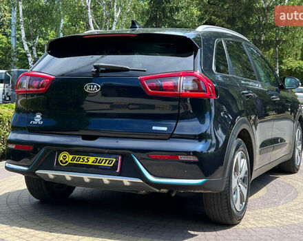 Синій Кіа Niro, об'ємом двигуна 1.6 л та пробігом 92 тис. км за 19700 $, фото 6 на Automoto.ua