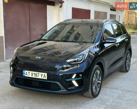 Синий Киа Niro, объемом двигателя 0 л и пробегом 155 тыс. км за 18650 $, фото 48 на Automoto.ua