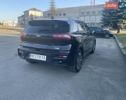 Синій Кіа Niro, об'ємом двигуна 0 л та пробігом 105 тис. км за 18300 $, фото 10 на Automoto.ua